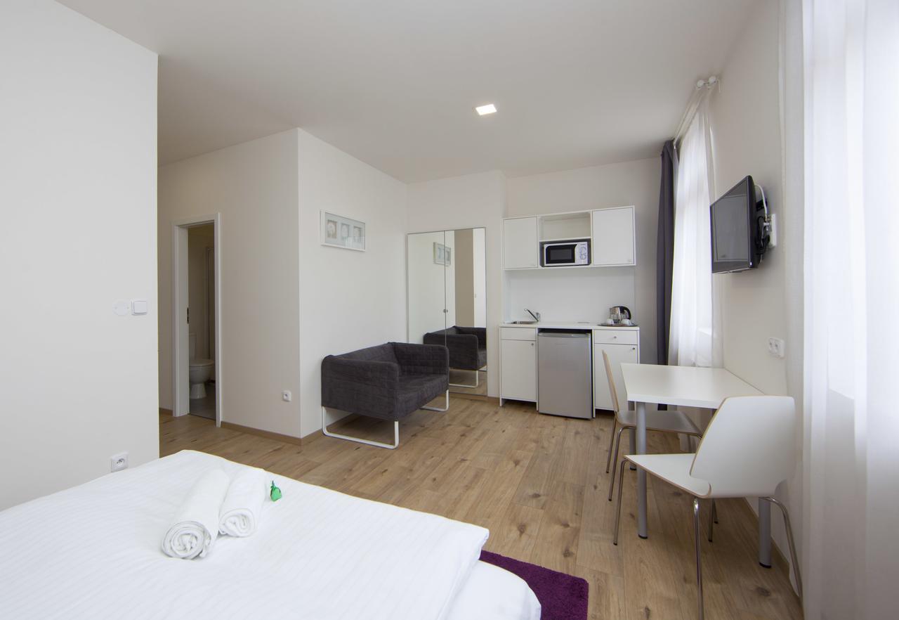 Rozmaryn Rooms & Apartments Rakovník 외부 사진